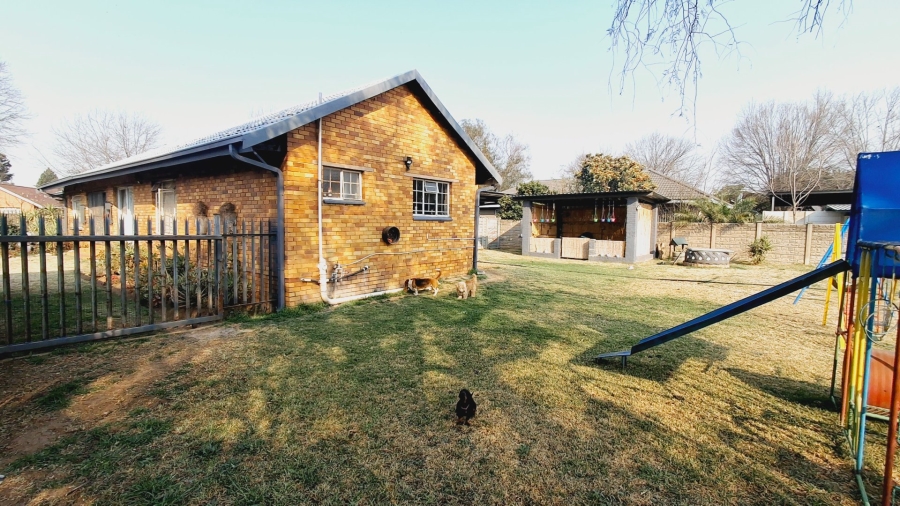 3 Bedroom Property for Sale in Vaalpark Free State